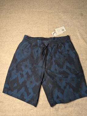 7 For All Mankind Navy and Black Patterned Flat Front Shorts